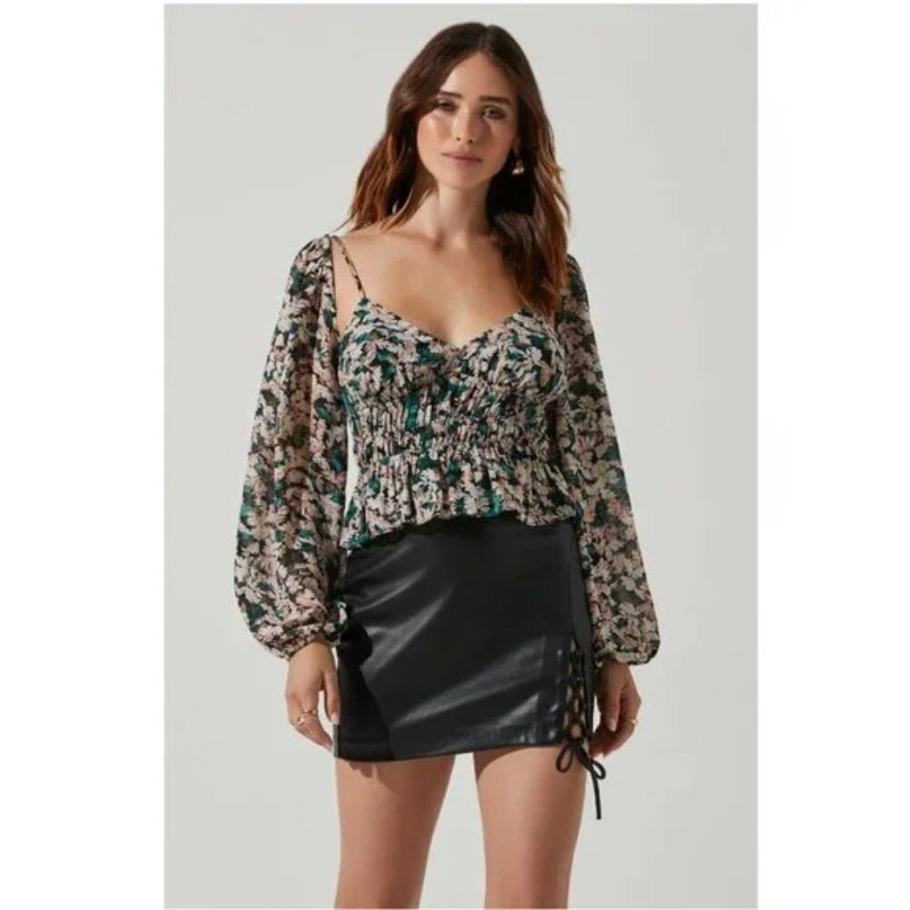 ASTR THE LABEL PRUDENCE FLORAL PEPLUM TOP